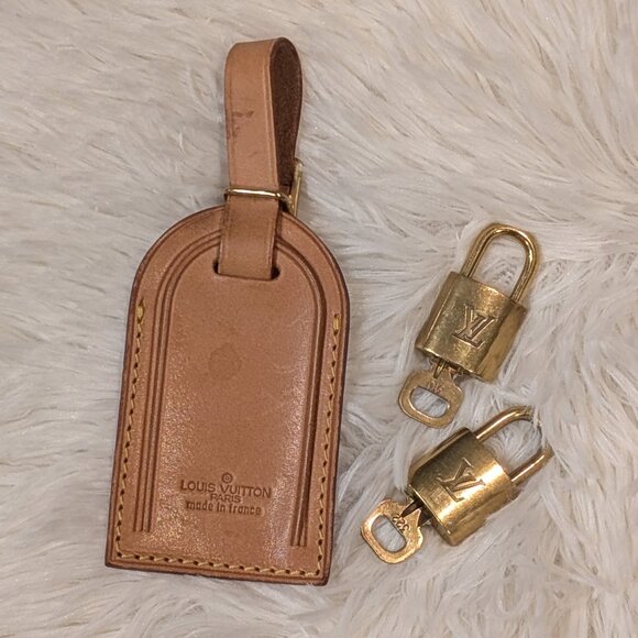 Louis Vuitton, Luggage Tag & Double Lock & Key Set - #310 & #322 - Picture 2 of 7